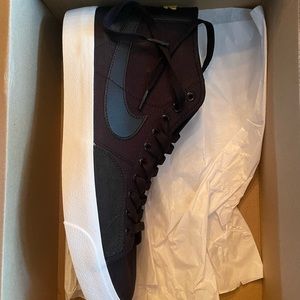 Nike SB Blazer Court Mid PRM